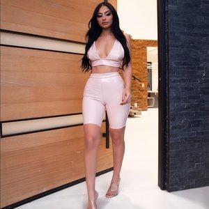 GORGEOUS BLUSH LATEX SET